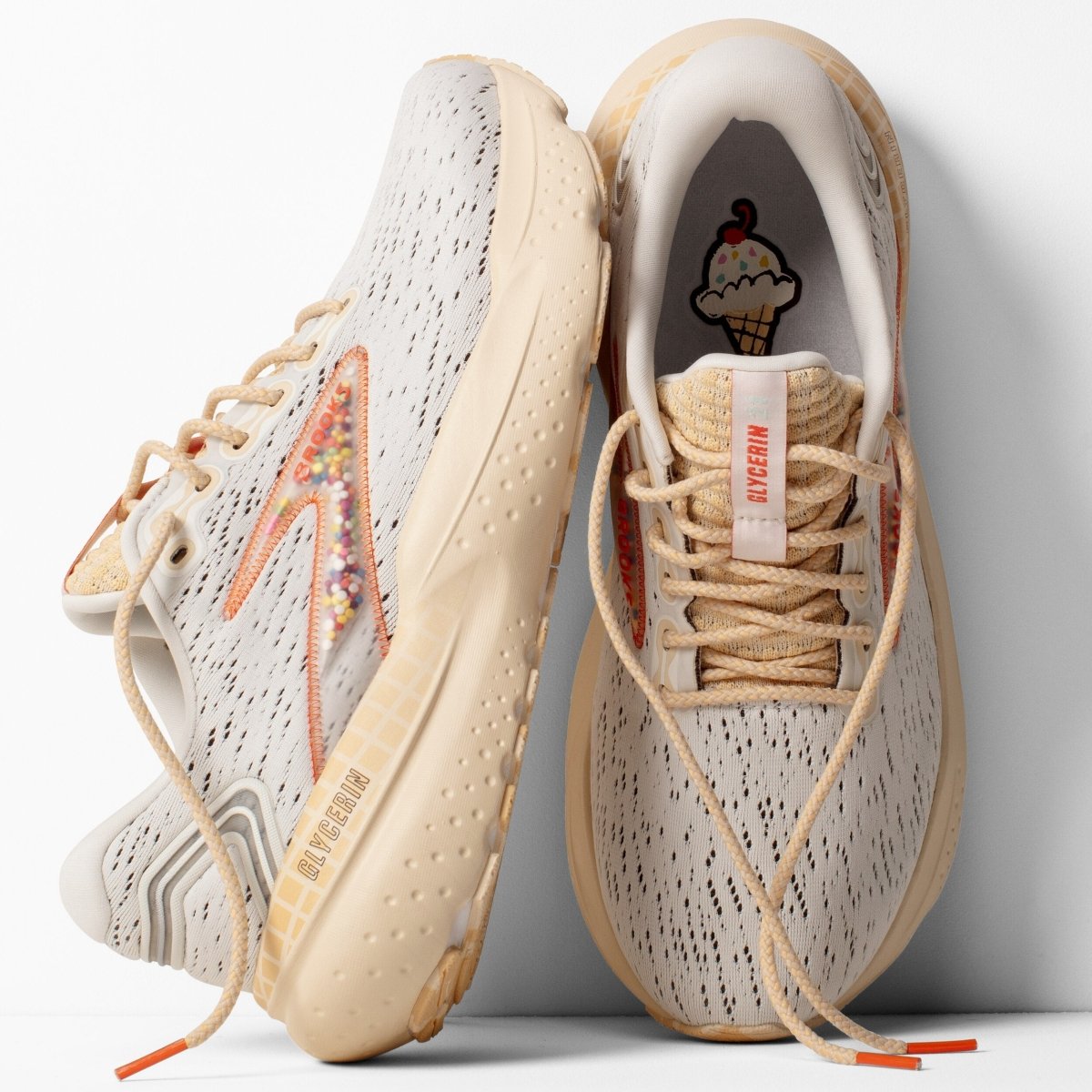 BrookS Glycerin 21 Men’s Running Sneakers Snow Dawn Straw Colorway Model 1104191d149 Footwear by Brooks – Don't Panic Shoes