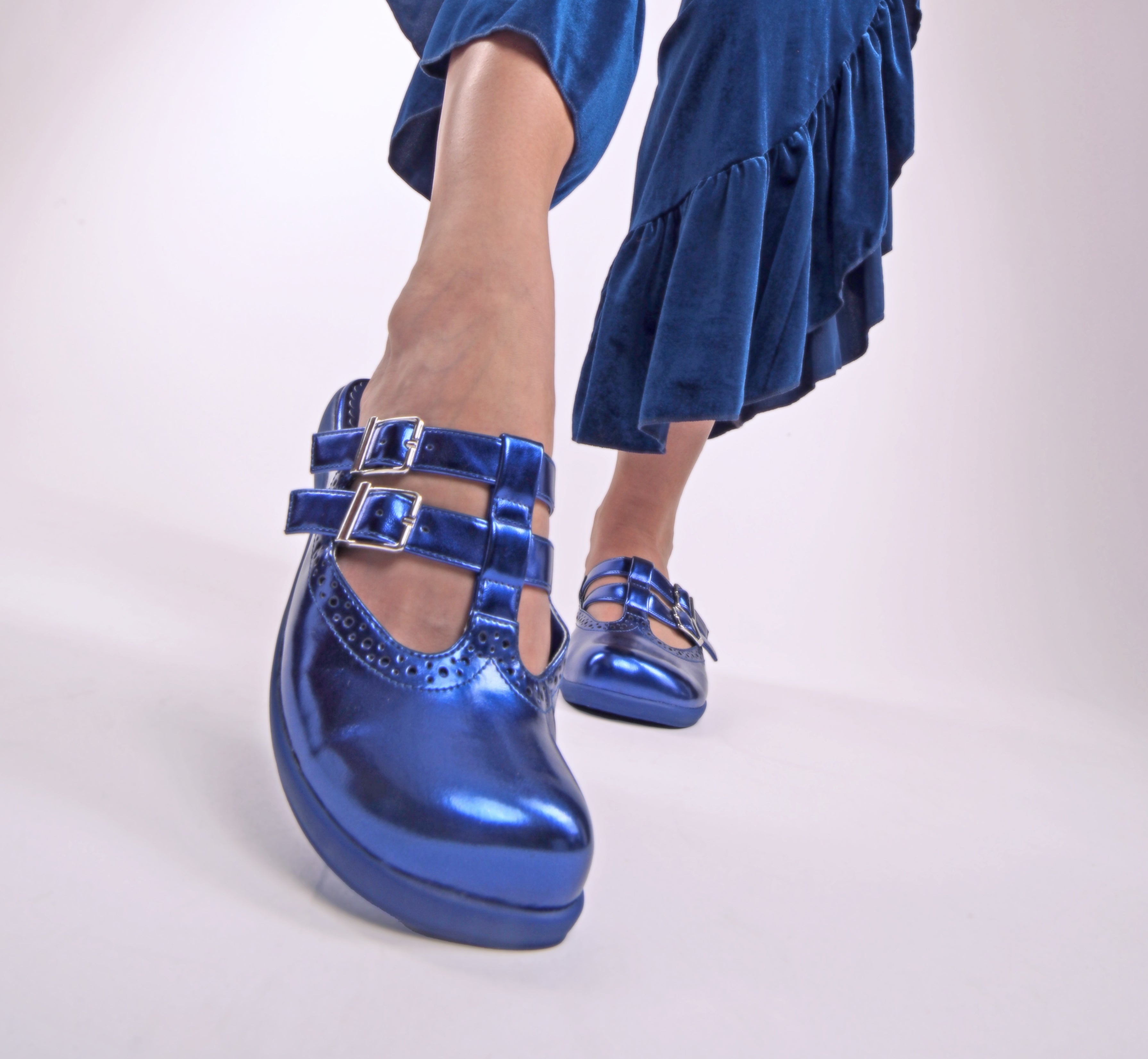 Chocolaticas® Chrome Crush Blue Women's Clog