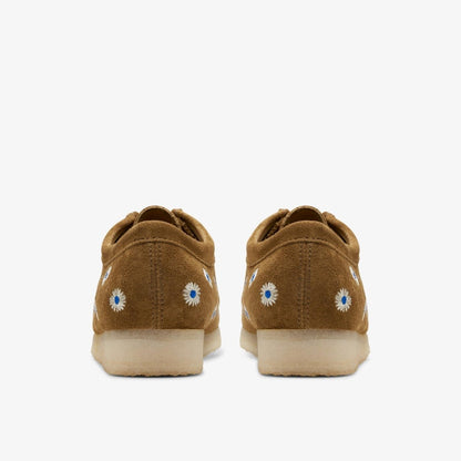 ClarkS Originals Wallabee Men’s Dark Olive Emb Suede 26175852 0 by Clarks Originals – Don't Panic Shoes