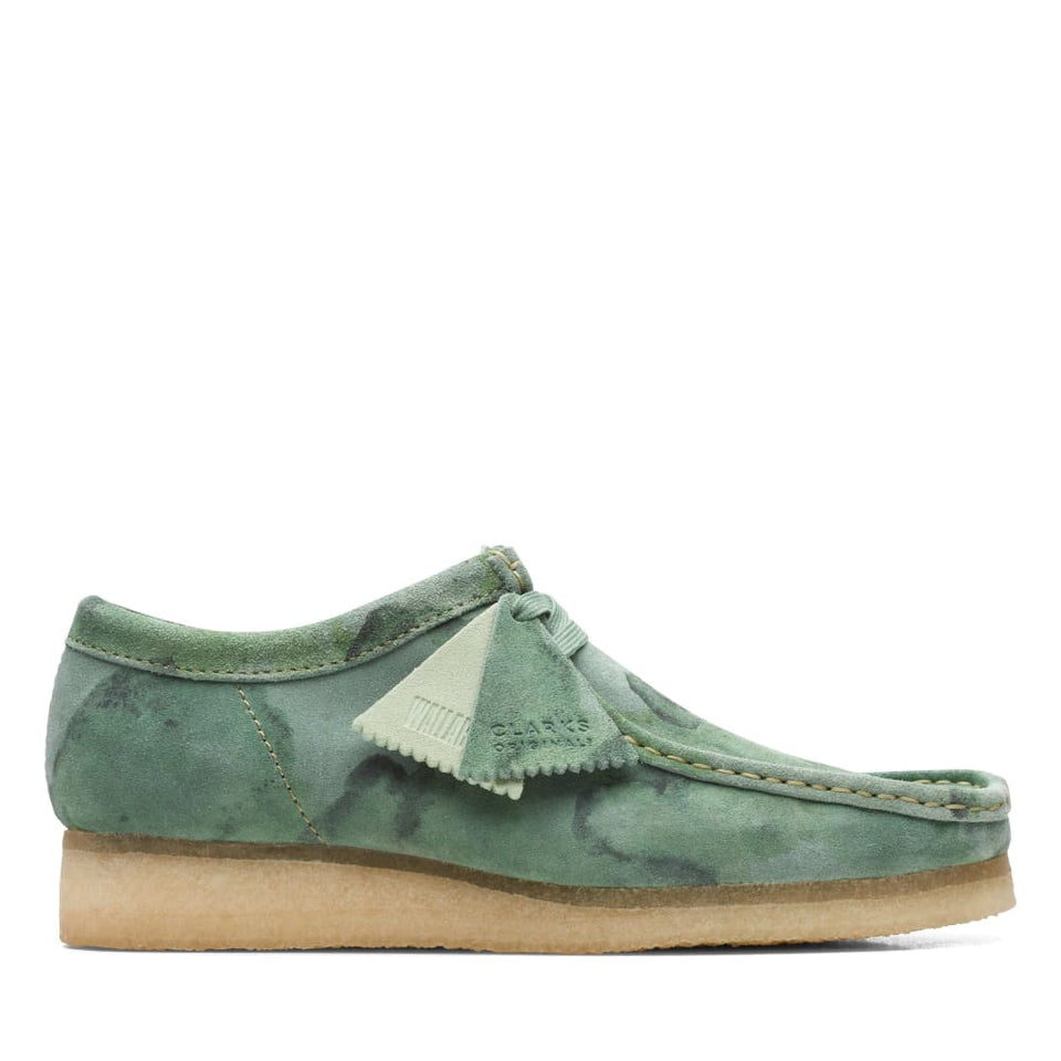 Clarks wallabee green suede online