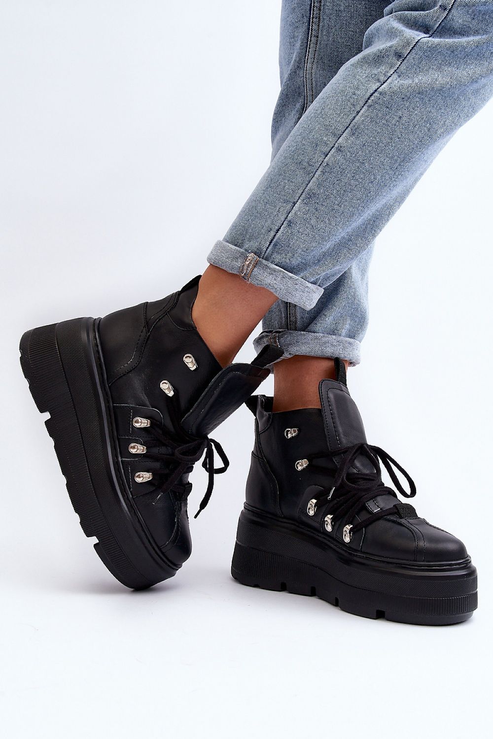 Ermelle Sculpted Platform Sneakers Everyday Wear Leather