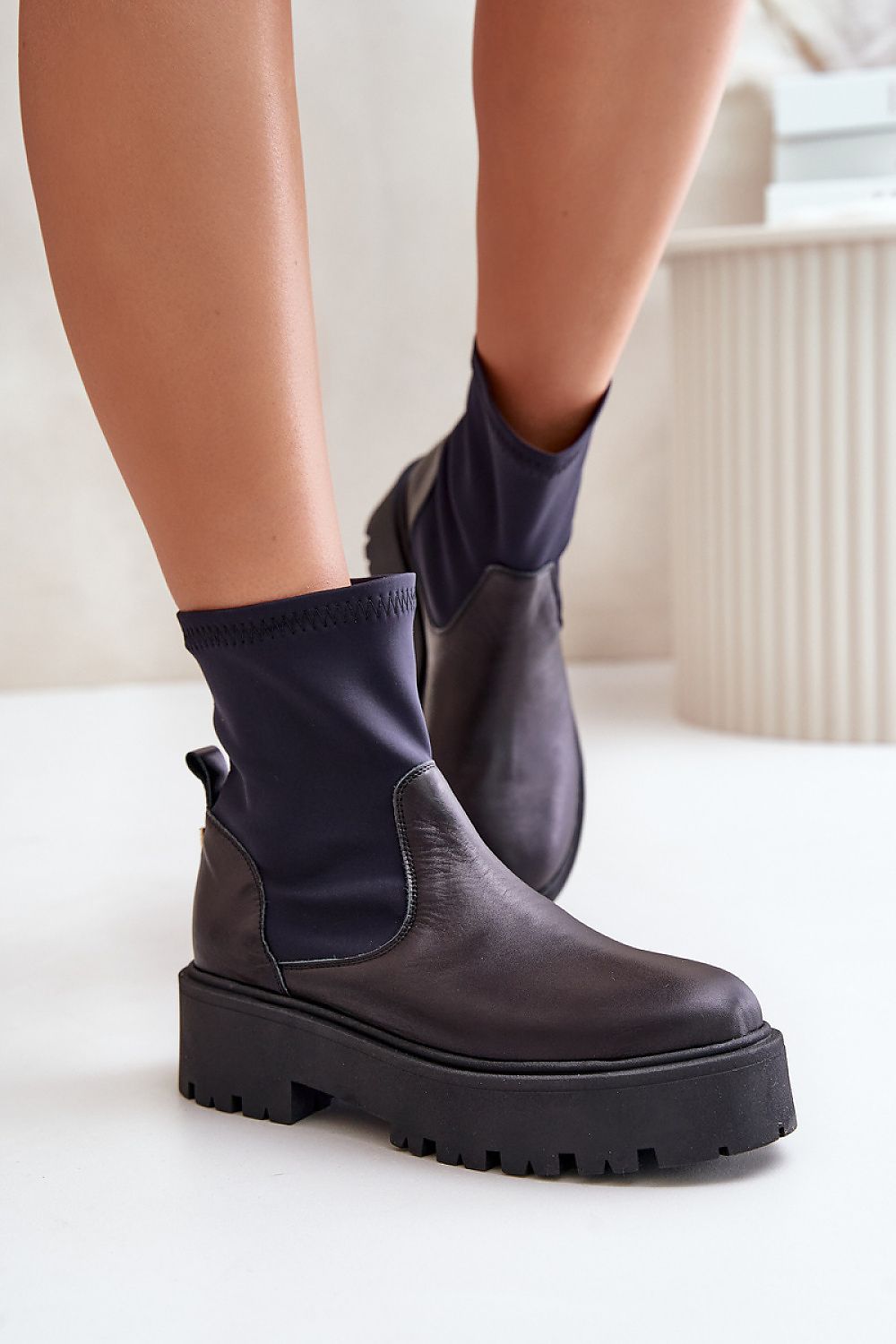 Venire Leather Platform Pull-On Boots