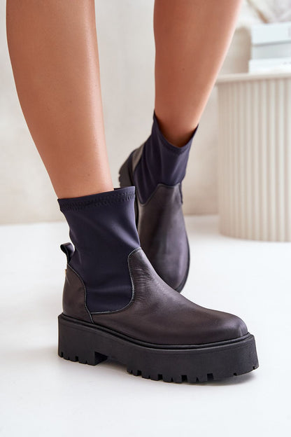 Venire Leather Platform Pull-On Boots