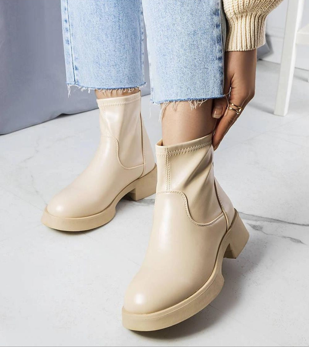 Lirvane zip-back ankle boots