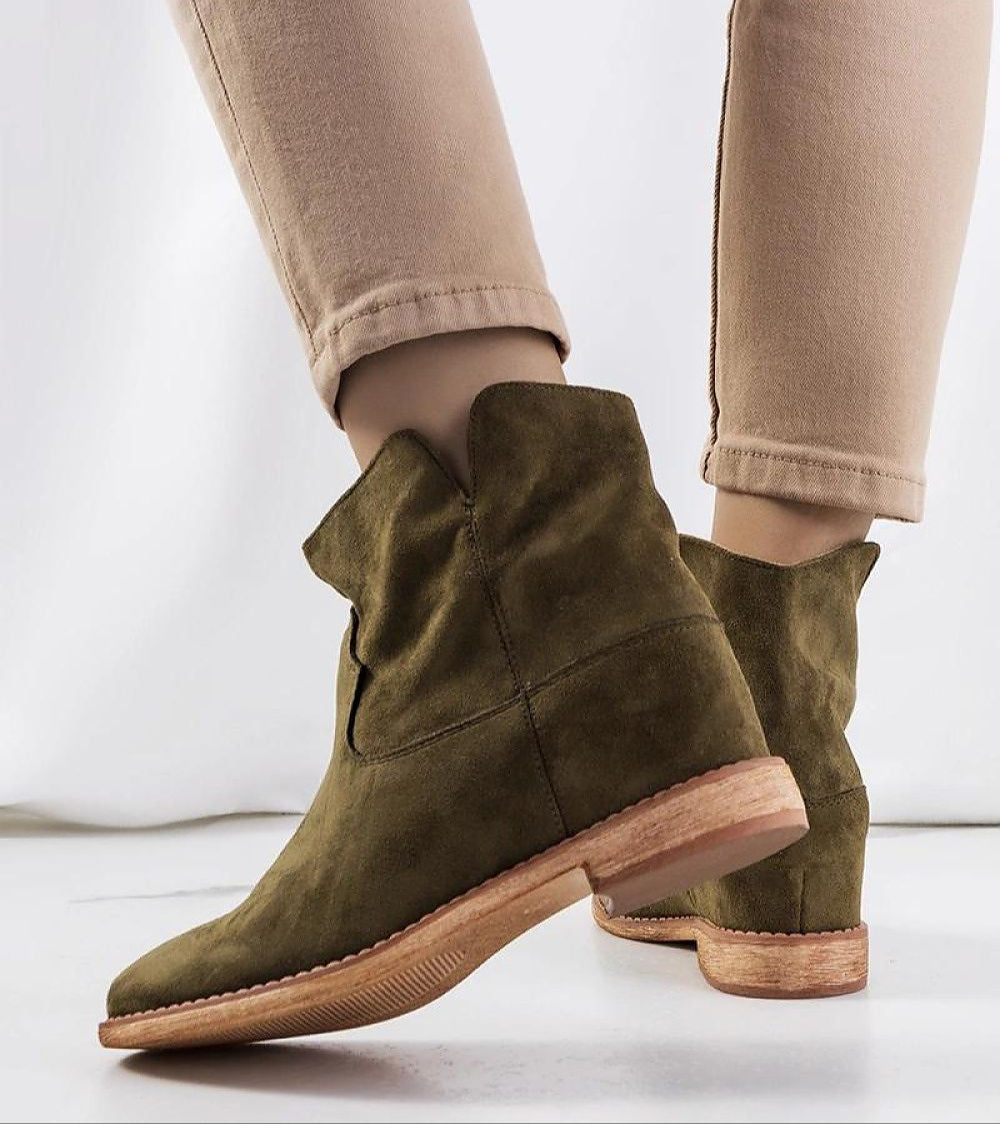 Evelari wedge ankle boots