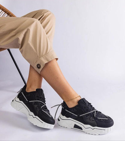 Nimvara Shimmer Detail Black Sneakers