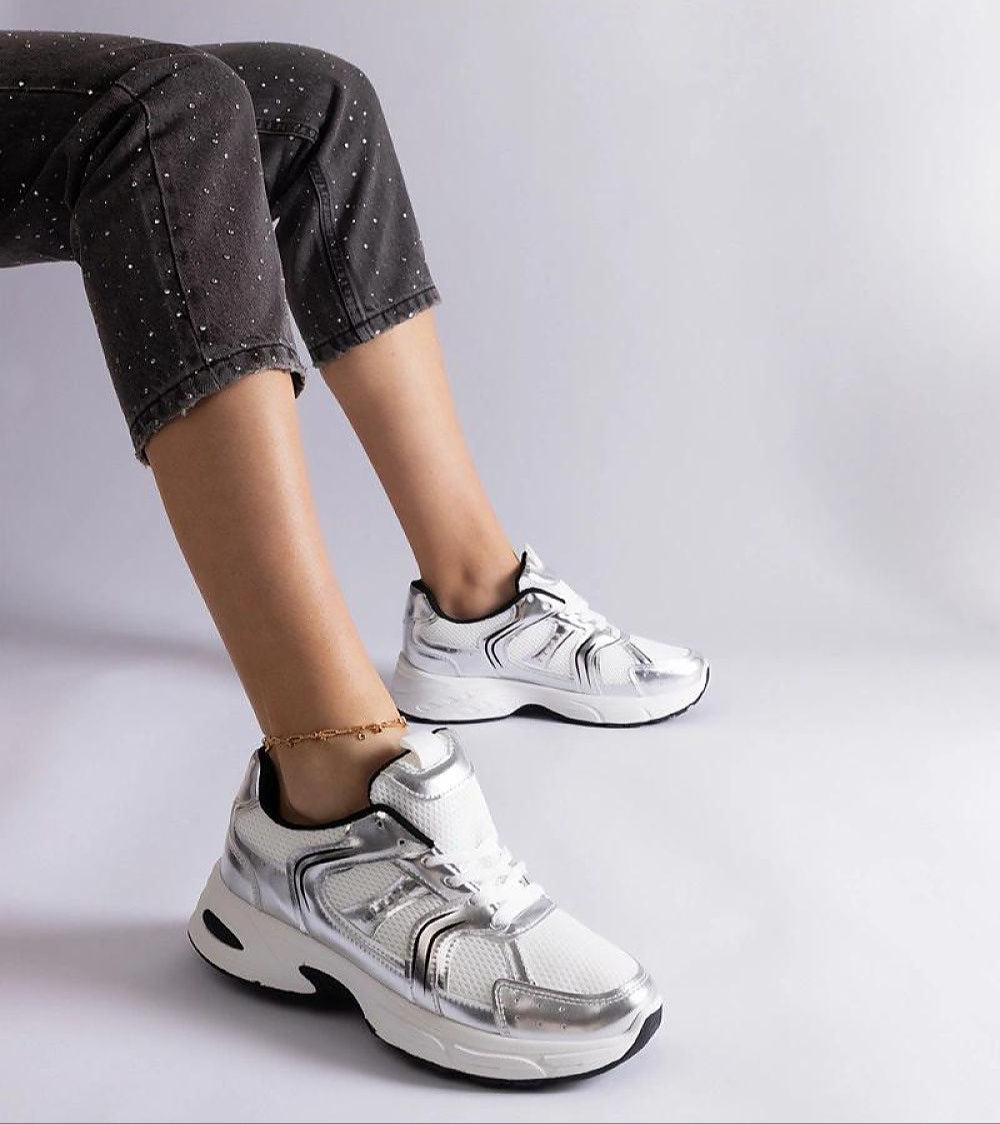 Melvyna White Motion Sneakers