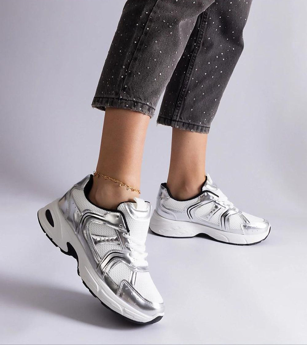 Melvyna White Motion Sneakers
