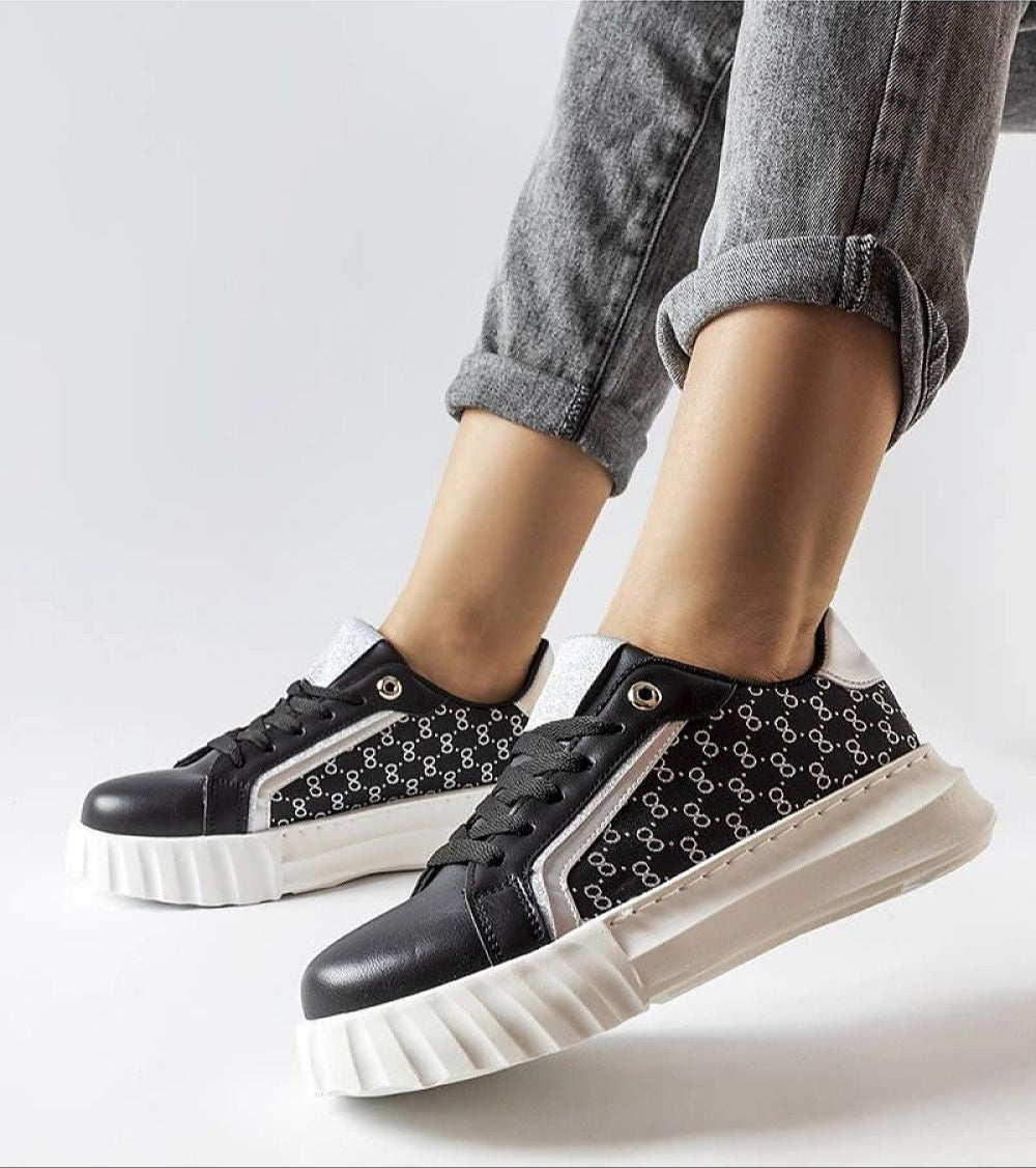Varello Urban Platform Sneakers in Black
