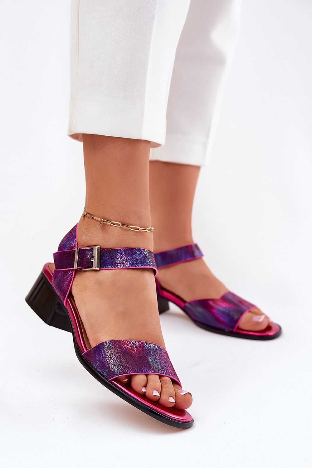 Averisse Classic Block Heel Sandals