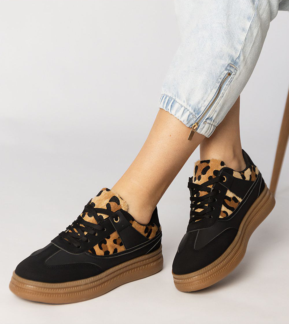 Merisse Panther Accent Sneakers