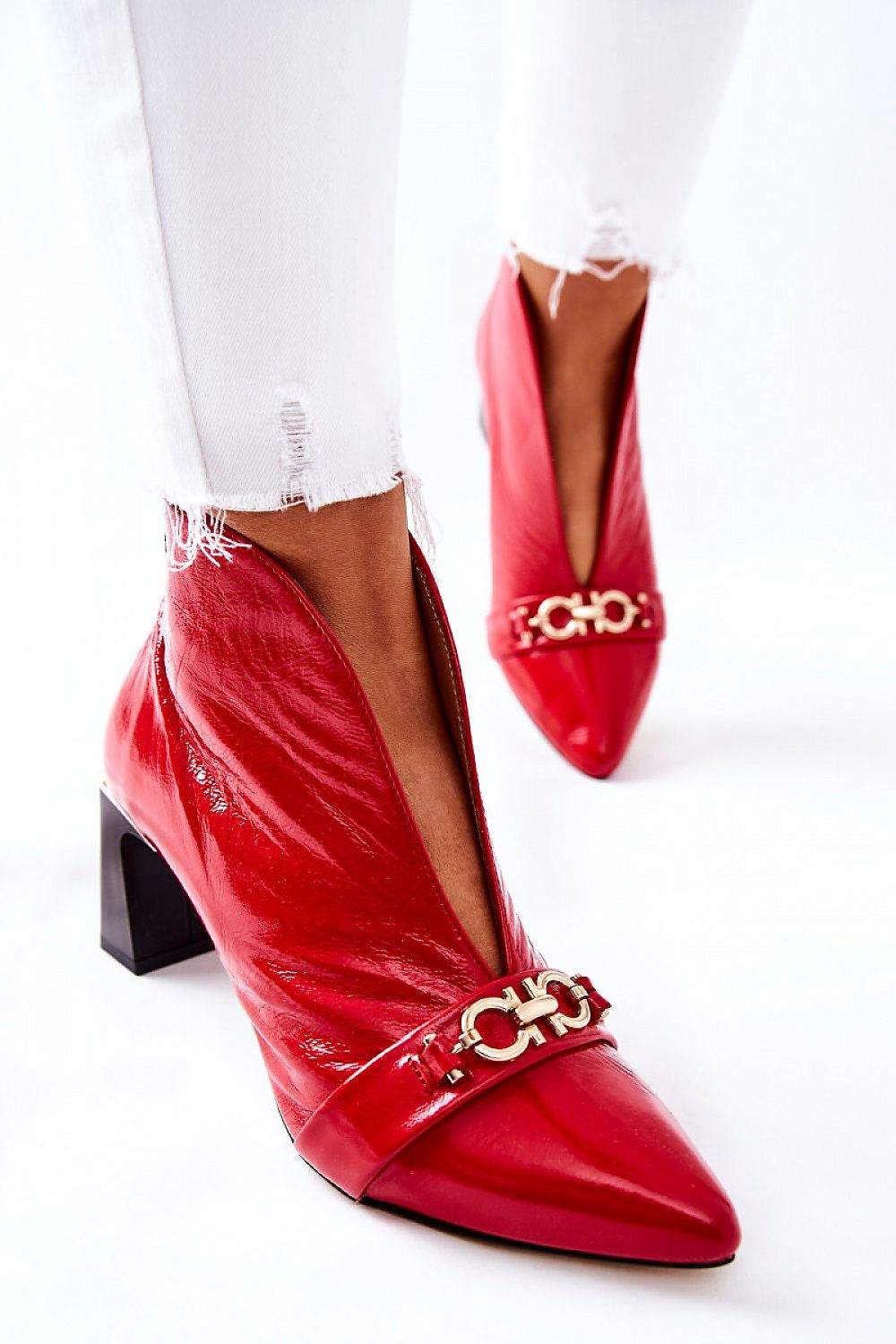 Aurelinne Crestline Elegant Timeless Heights Leather