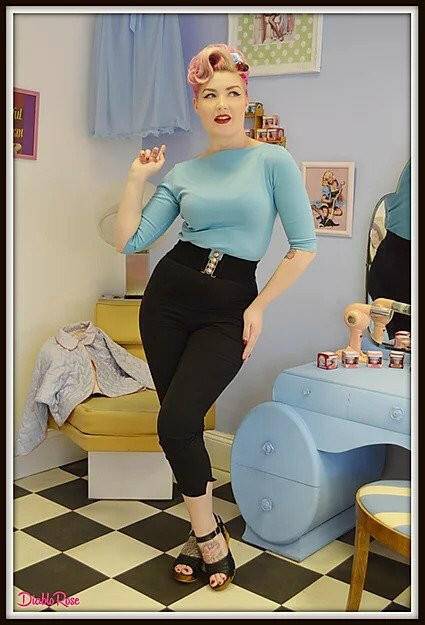 Lucky Lou Shoes Women's Souvenir/with Ankle Strap - in Black Leather