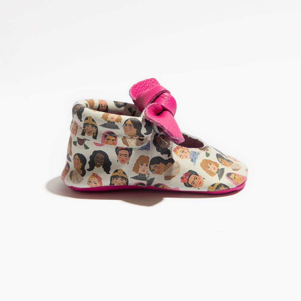 Iconic Women Knotted Bow Baby Shoe Knotted Bow Mocc by Freshly Picked – Don't Panic Shoes