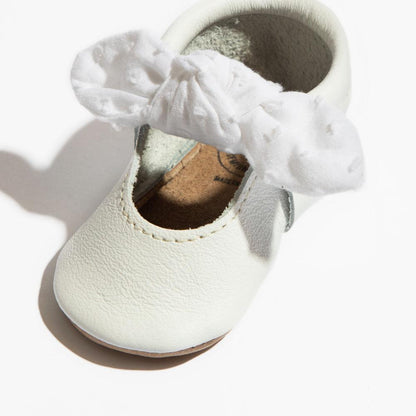 Ivory Swiss Dot Knotted Bow Baby Shoe Knotted Bow Mocc by Freshly Picked – Don't Panic Shoes
