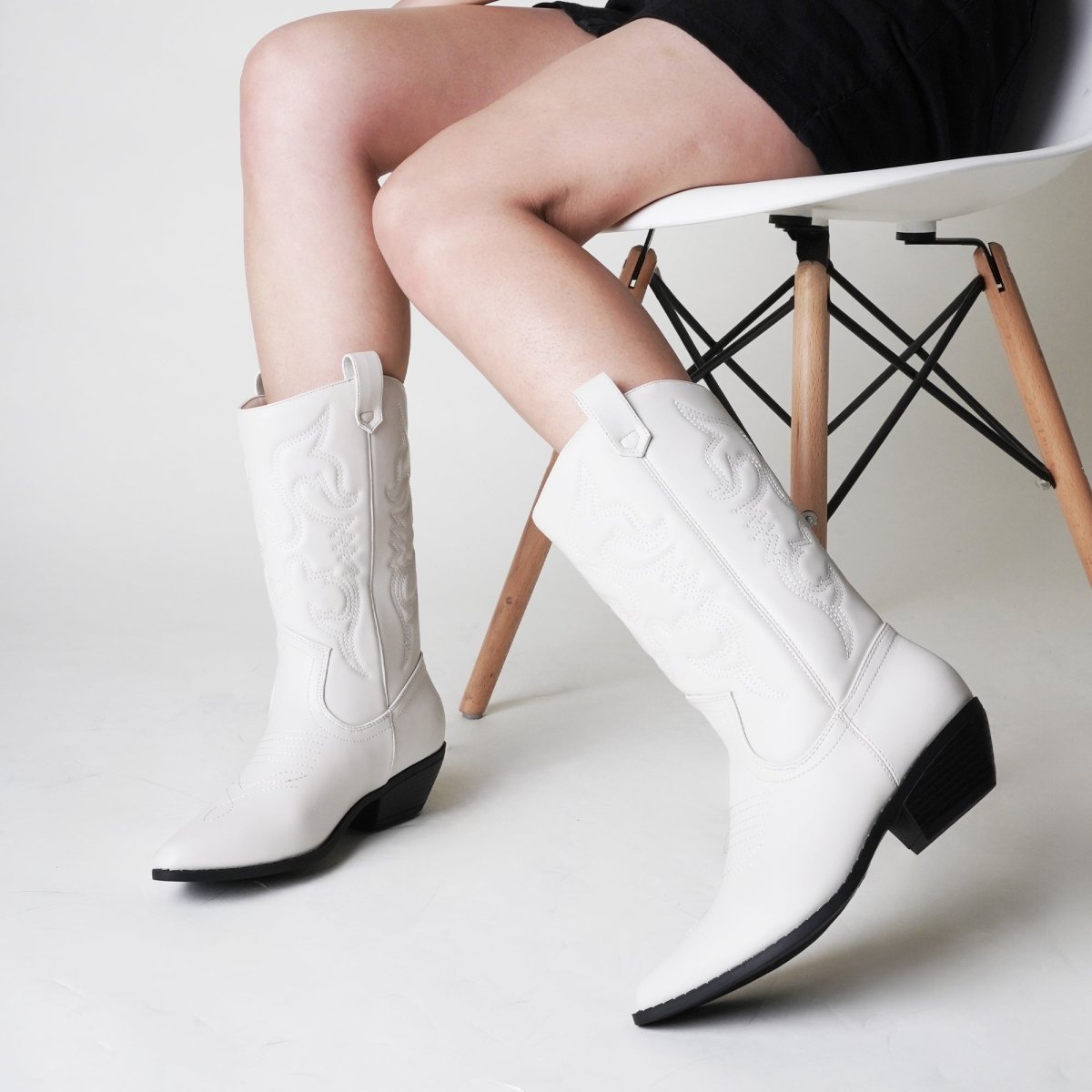 Lasso | White Boots by J.Adams – Don't Panic Shoes