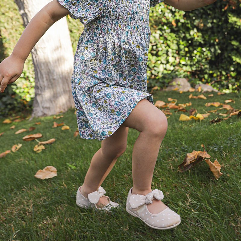 Laura Camel Adjustable Velcro Non Slip Rubber Sole Cushion Core by Childrenchic – Don't Panic Shoes