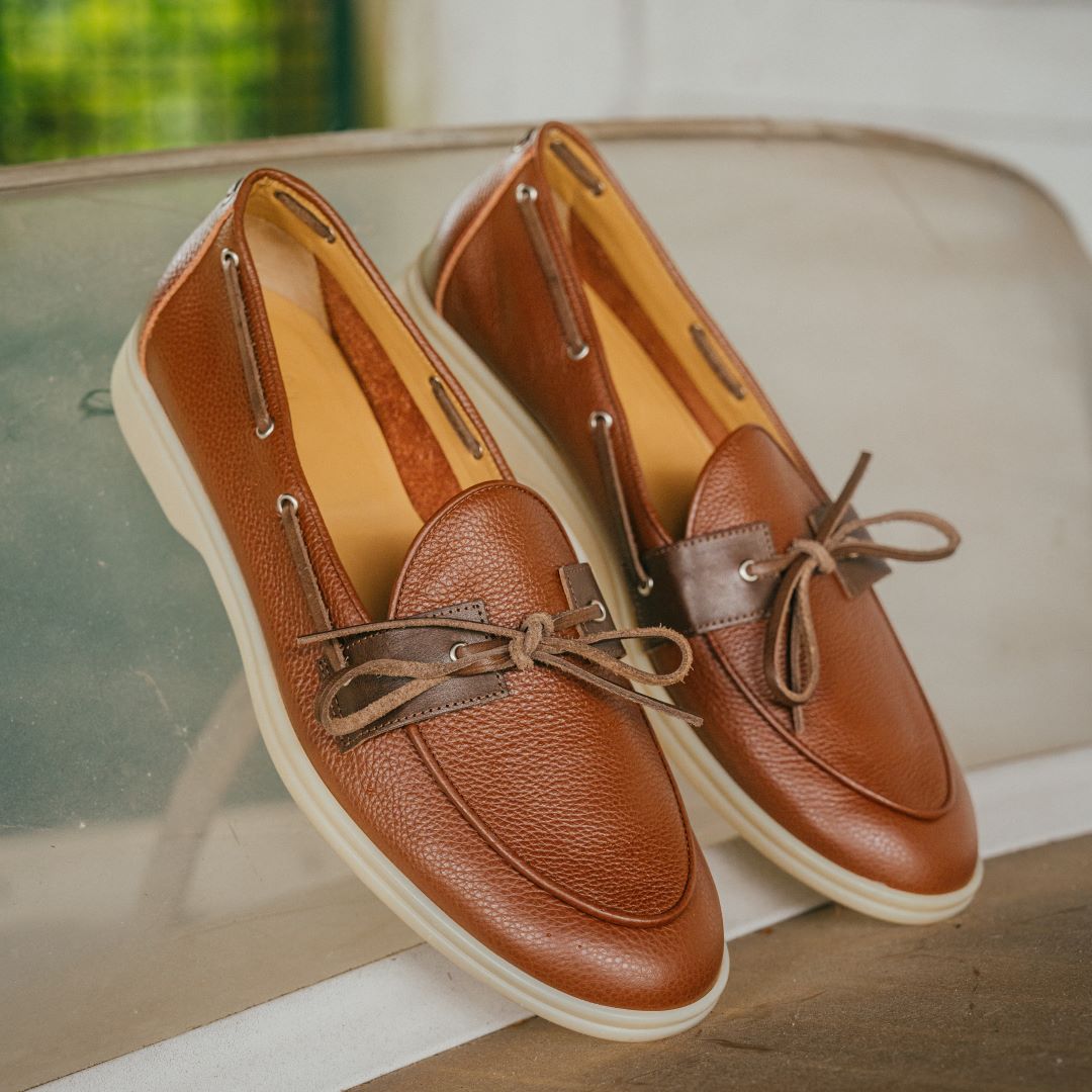 Men's Brown Pebbled Leather Barca Yacht Loafer Men's Footwear by Del Toro Shoes – Don't Panic Shoes