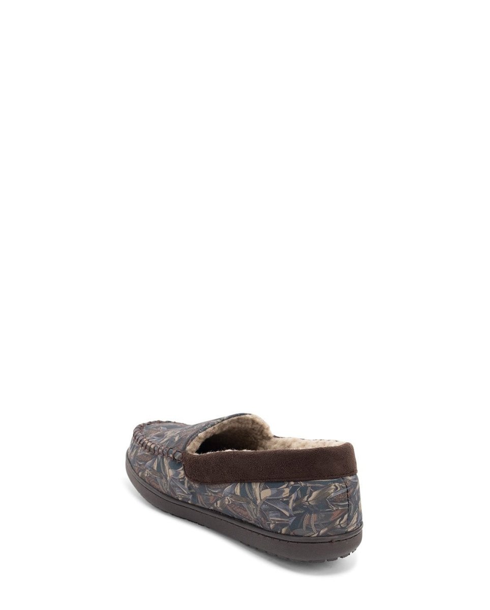 Men's Linden Corn Camo Moc Slipper - Camo Slippers by Western Chief Men's – Don't Panic Shoes