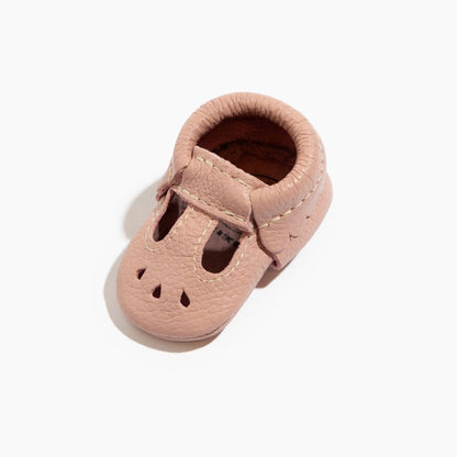 Newborn Blush Mary Jane Baby Shoe Mary Jane by Freshly Picked – Don't Panic Shoes