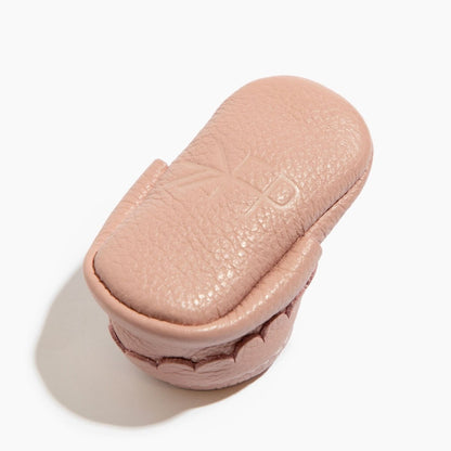 Newborn Blush Mary Jane Baby Shoe Mary Jane by Freshly Picked – Don't Panic Shoes