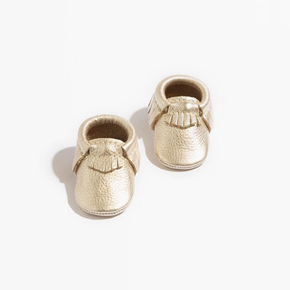 Newborn Platinum Moccasin Baby Shoe Moccasin by Freshly Picked – Don't Panic Shoes