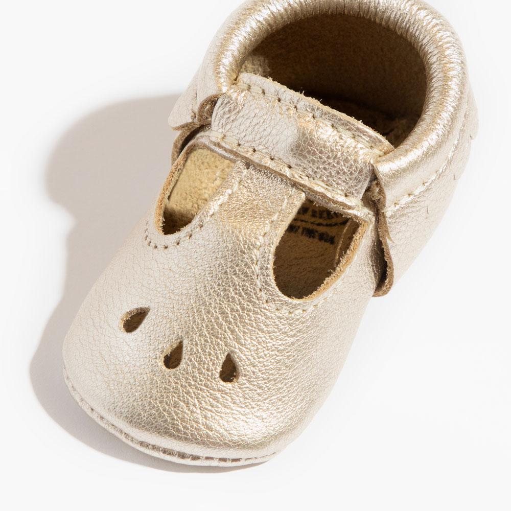 Platinum Mary Jane Baby Shoe Mary Jane by Freshly Picked – Don't Panic Shoes