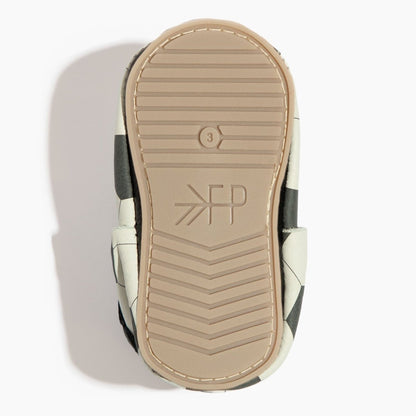 Playmaker Bow Baby Shoe Bow Mocc by Freshly Picked – Don't Panic Shoes