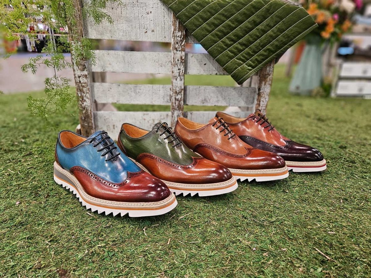 Premium Patina Finish Two Tone Oxford Wingtip Ks552 - 16t Shoes by Carrucci Shoes – Don't Panic Shoes