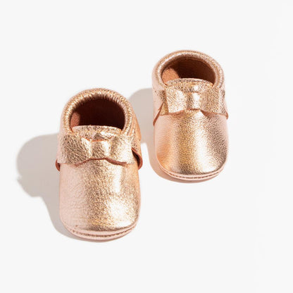 Rose Gold Bow Baby Shoe Bow Mocc by Freshly Picked – Don't Panic Shoes