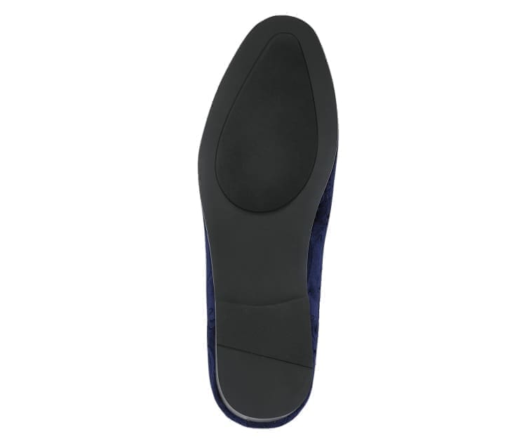 Stylish and versatile Bryant Navy product, perfect for any occasion