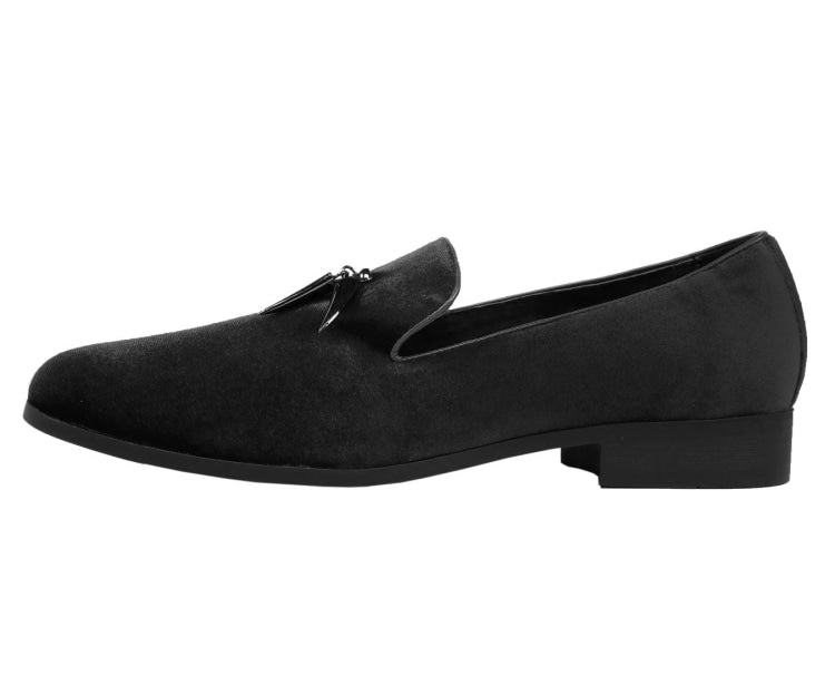 Premium black leather Heath Black shoes with white stitching and lace-up design