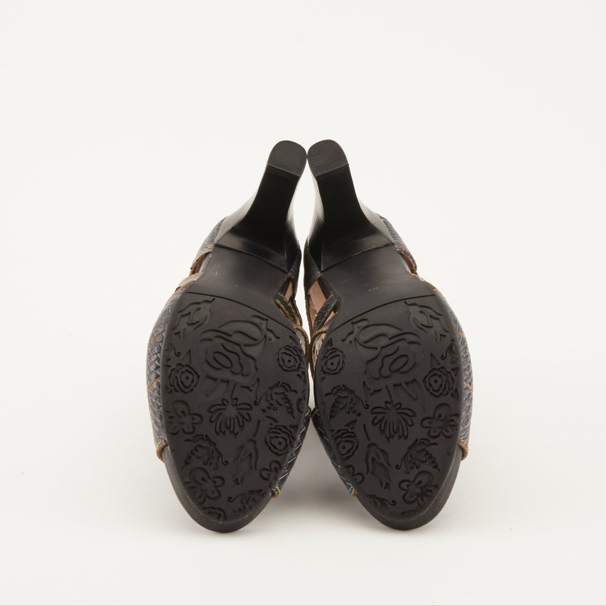 Spring Step ShoeS L'artiste Amora Sandal Women’s Hand Painted Leather Sandals by Spring Step Shoes – Don't Panic Shoes