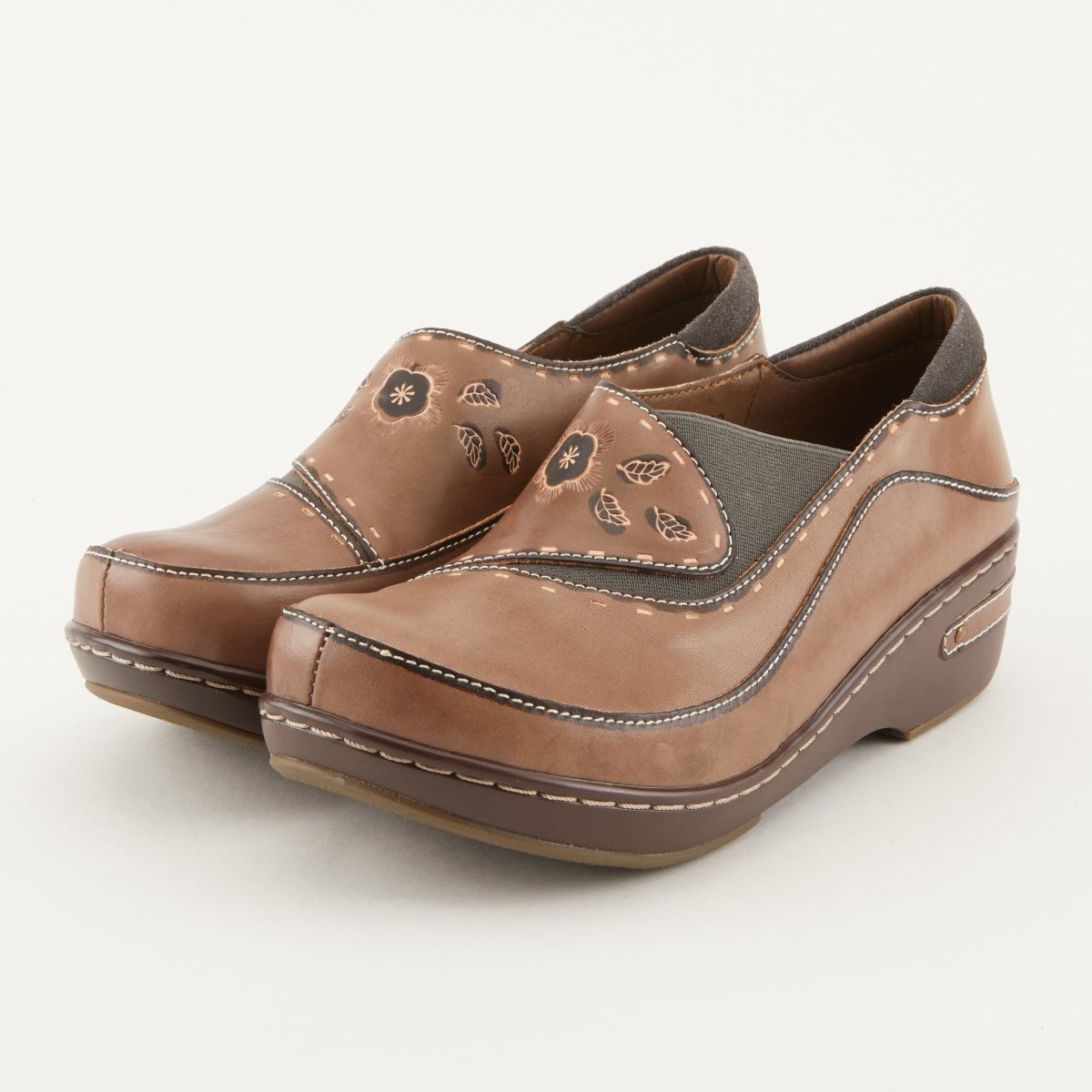 Spring Step Shoes L'artiste Burbank Women's Hand Painted Leather Clogs Slip - On Shoe by Spring Step Shoes – Don't Panic Shoes