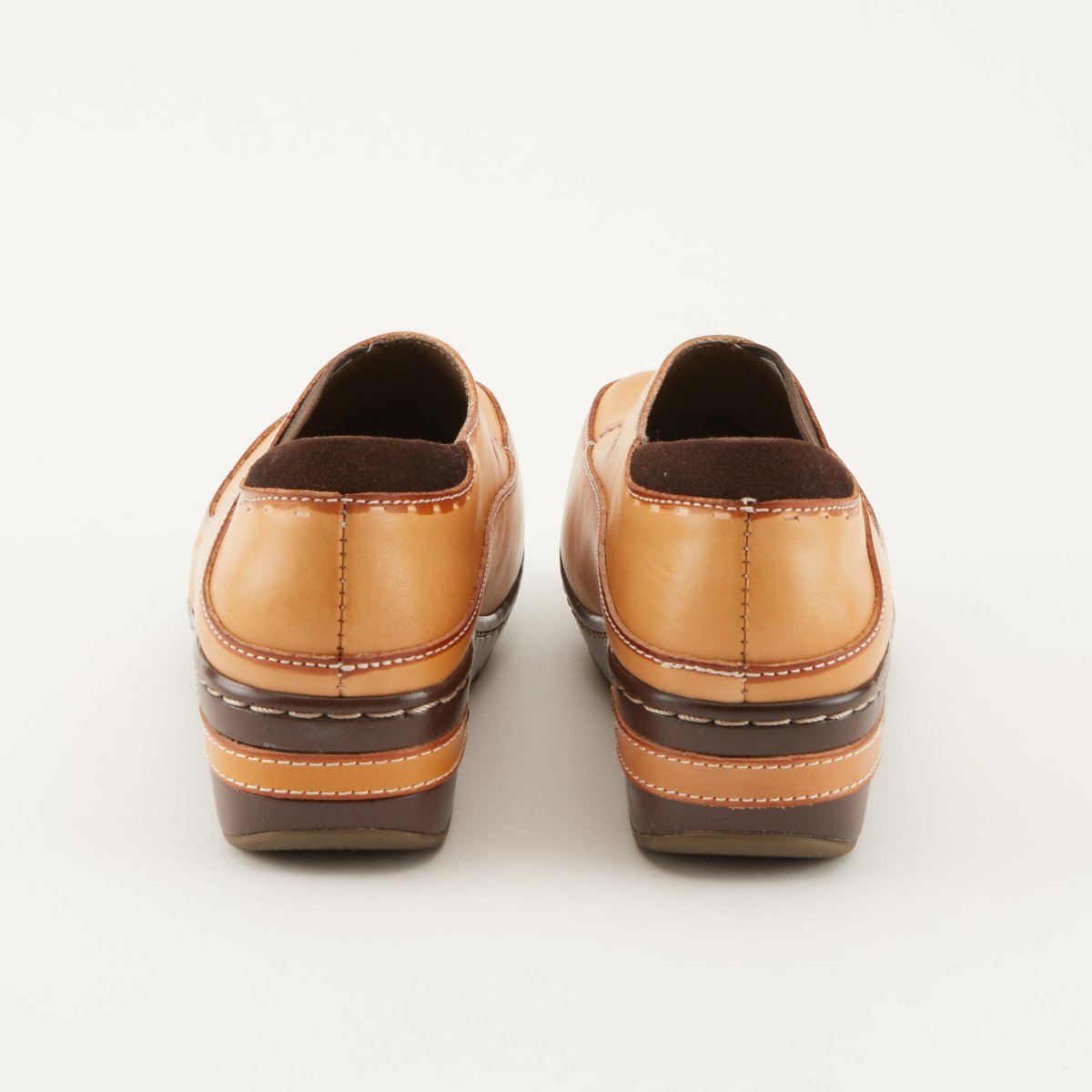 Spring Step Shoes L'artiste Burbank Women's Hand Painted Leather Clogs Slip - On Shoe by Spring Step Shoes – Don't Panic Shoes