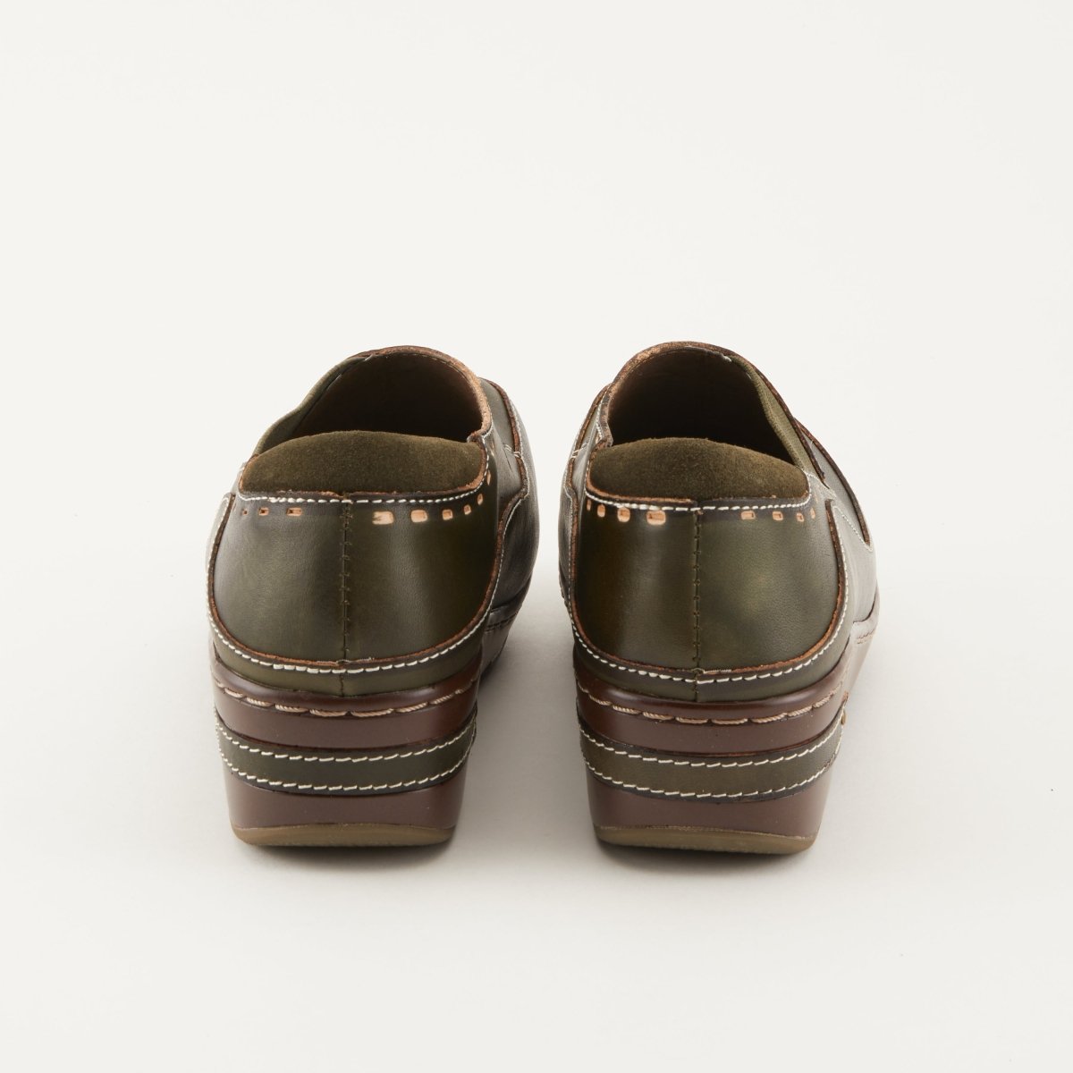 Spring Step Shoes L'artiste Burbank Women's Hand Painted Leather Clogs Slip - On Shoe by Spring Step Shoes – Don't Panic Shoes