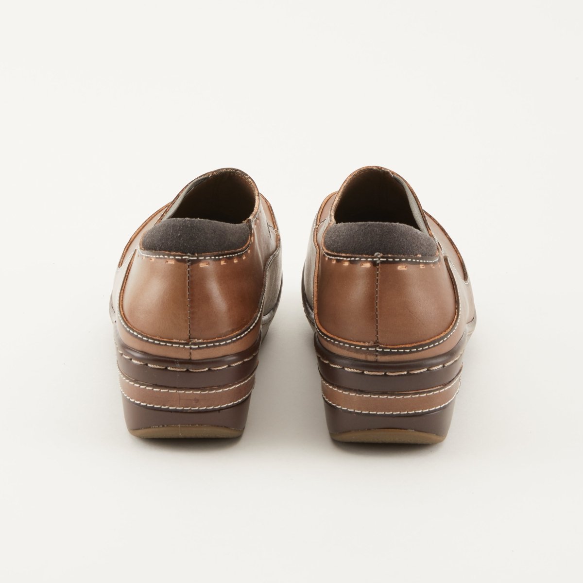 Spring Step Shoes L'artiste Burbank Women's Hand Painted Leather Clogs Slip - On Shoe by Spring Step Shoes – Don't Panic Shoes