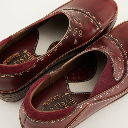 Spring Step Shoes L'artiste Burbank Women's Hand Painted Leather Clogs Slip - On Shoe by Spring Step Shoes – Don't Panic Shoes