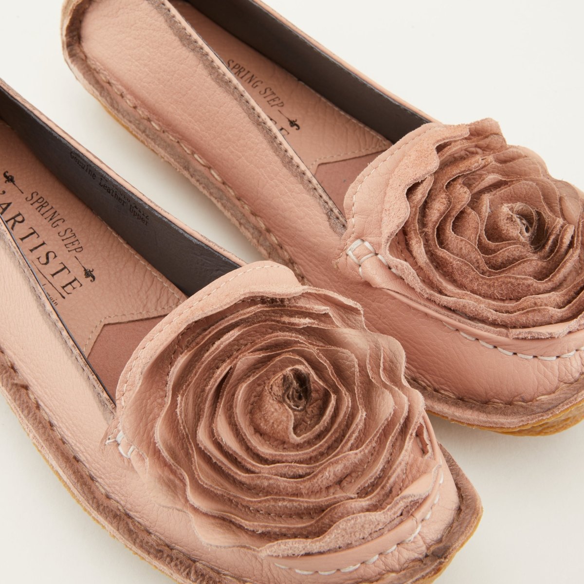 Spring Step Shoes L'artiste Dezi Women's Handpainted Leather Shoes Slip - On Shoe by Spring Step Shoes – Don't Panic Shoes