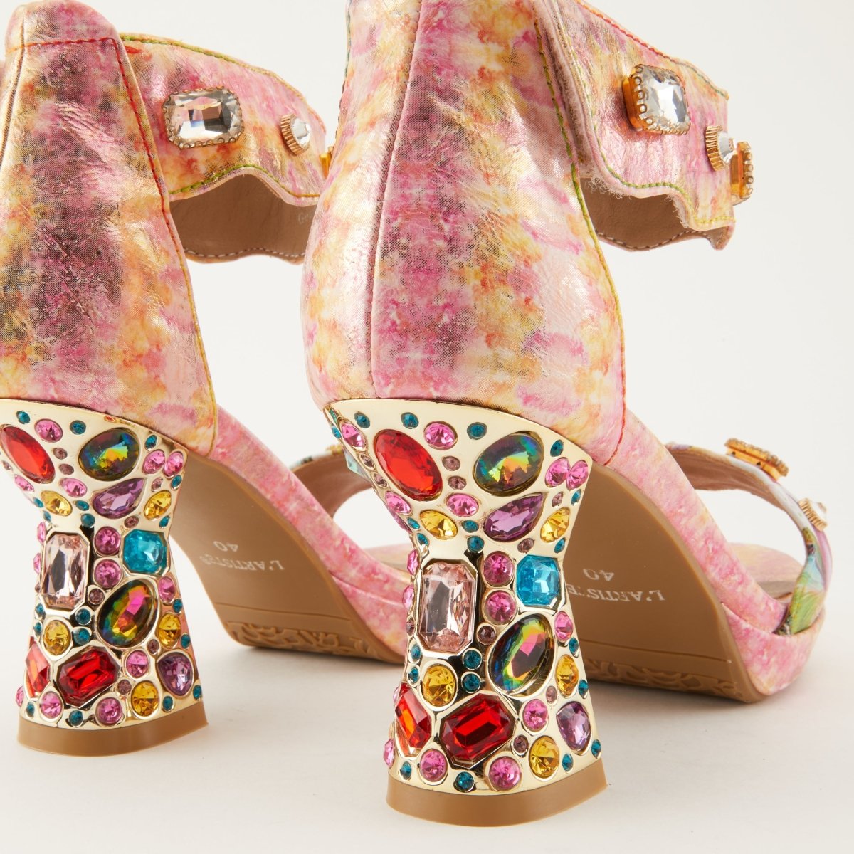 Spring Step Shoes L'artiste Jewell Closed Back Sandals Women's Leather Closed Back Sandals by Spring Step Shoes – Don't Panic Shoes