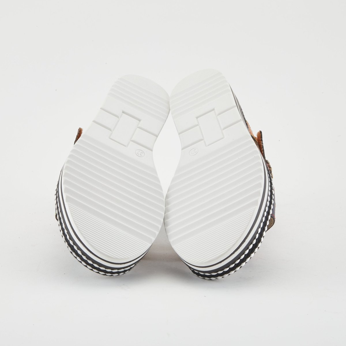 Spring Step ShoeS L'artiste Laga Women’s Multicolor Leather Slingback Sandals Slingback Sandals by Spring Step Shoes – Don't Panic Shoes