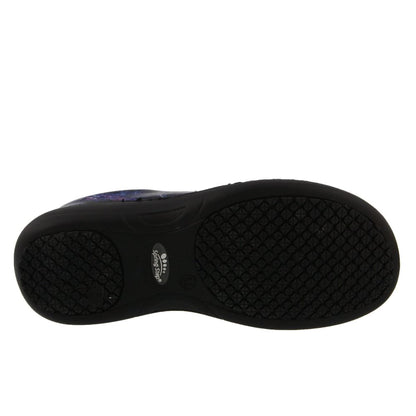 Spring Step Shoes Woolin Light Women's Leather Slip On Clogs Shoes by Spring Step Shoes – Don't Panic Shoes