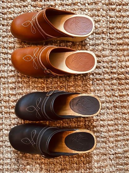 Stevie Clog Shoes by Bird Of Flight – Don't Panic Shoes