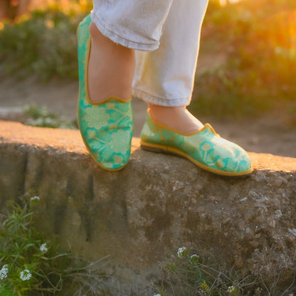 Sundal Verde Oro Green And Gold Silk Jacquard Embroidered Ballet Flat Slip On by Mar Soreli – Don't Panic Shoes