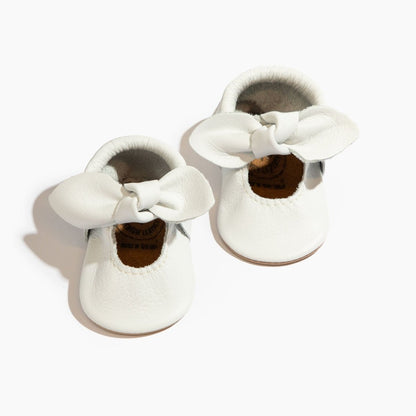 Toasted Bright White Knotted Bow Baby Shoe Knotted Bow Mocc by Freshly Picked – Don't Panic Shoes