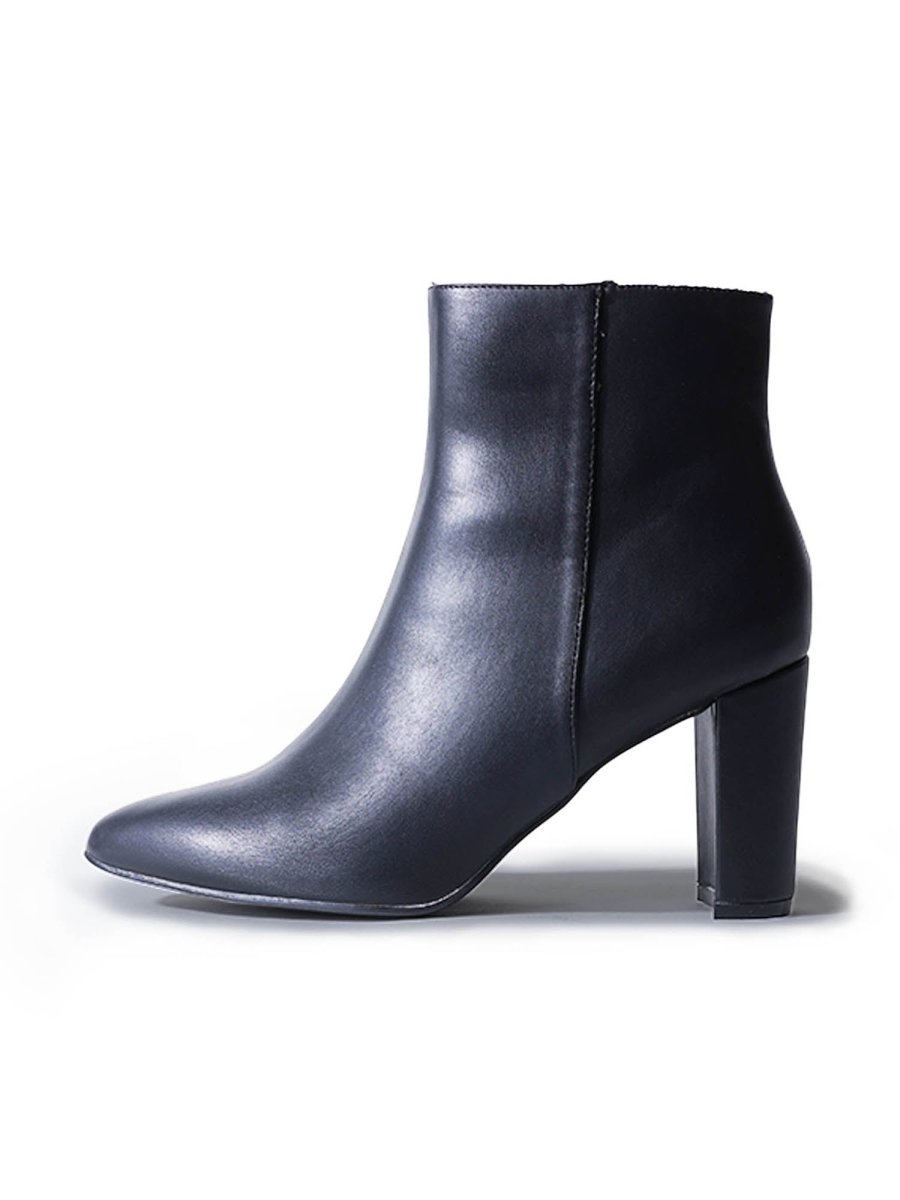 Wallice | Black Boots by J.Adams – Don't Panic Shoes