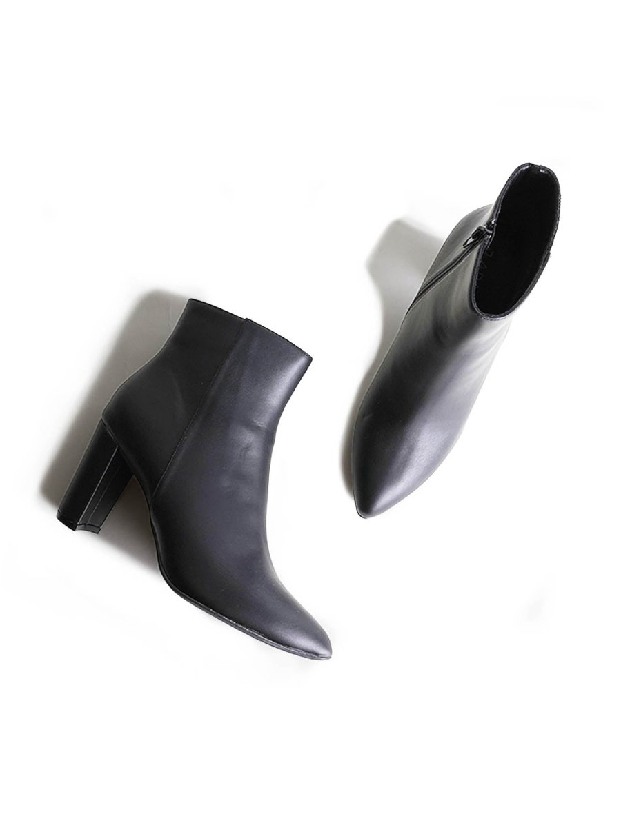 Wallice | Black Boots by J.Adams – Don't Panic Shoes
