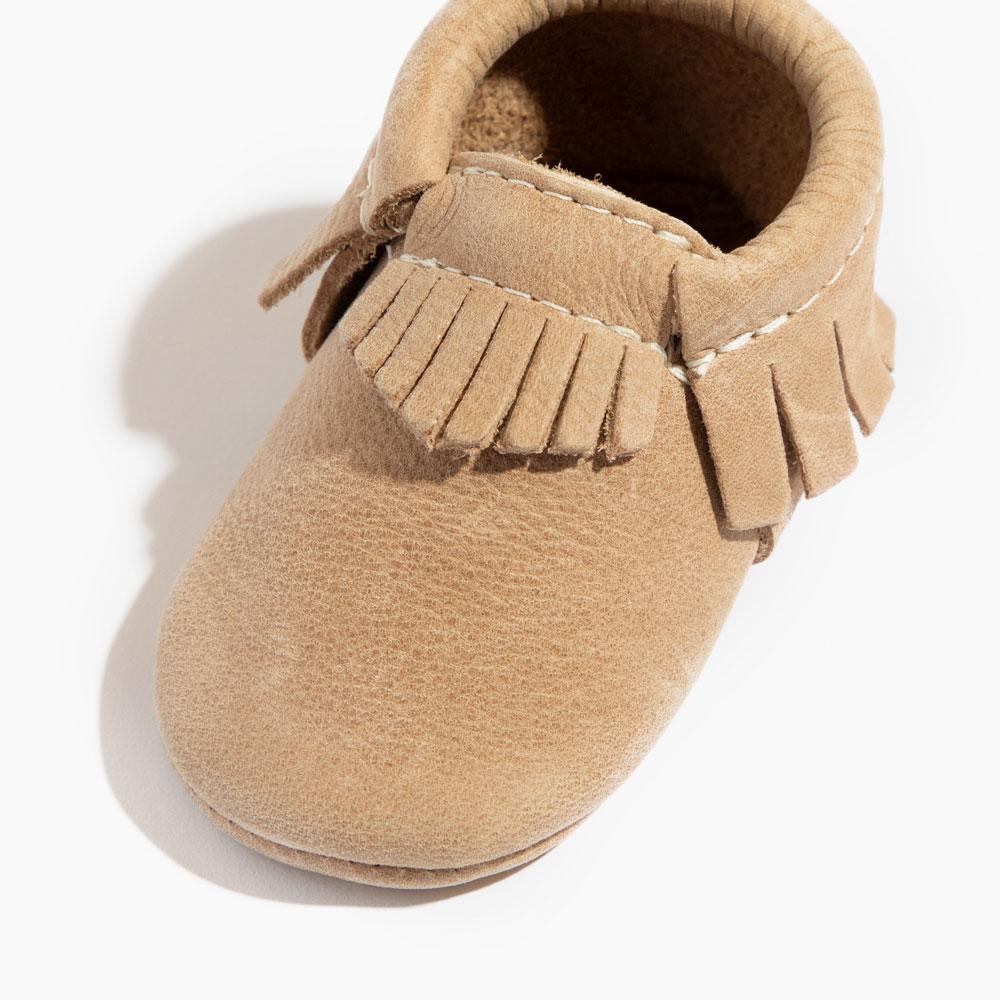 Weathered Brown Moccasin Baby Shoe Moccasin by Freshly Picked – Don't Panic Shoes