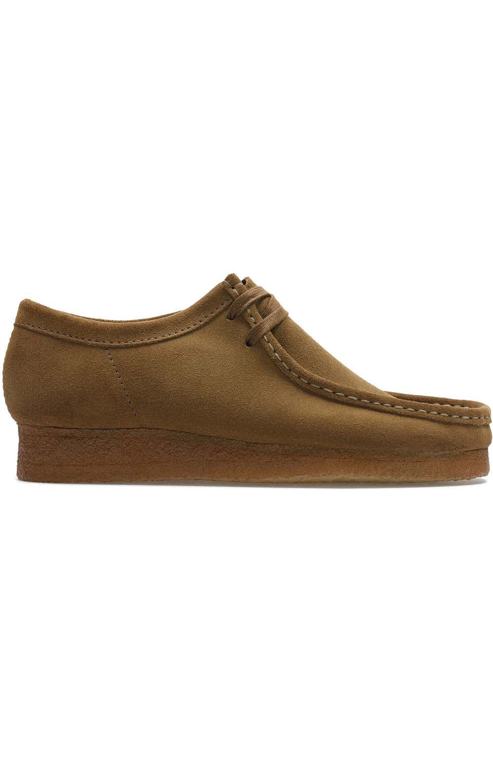 Close up of the Clarks Originals Wallabee Low Men's Cola Suede 26155518 shoe's sole