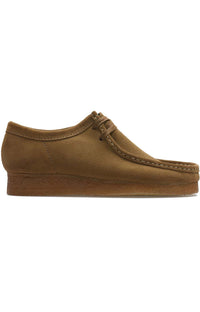 Thumbnail for Close up of the Clarks Originals Wallabee Low Men's Cola Suede 26155518 shoe's sole